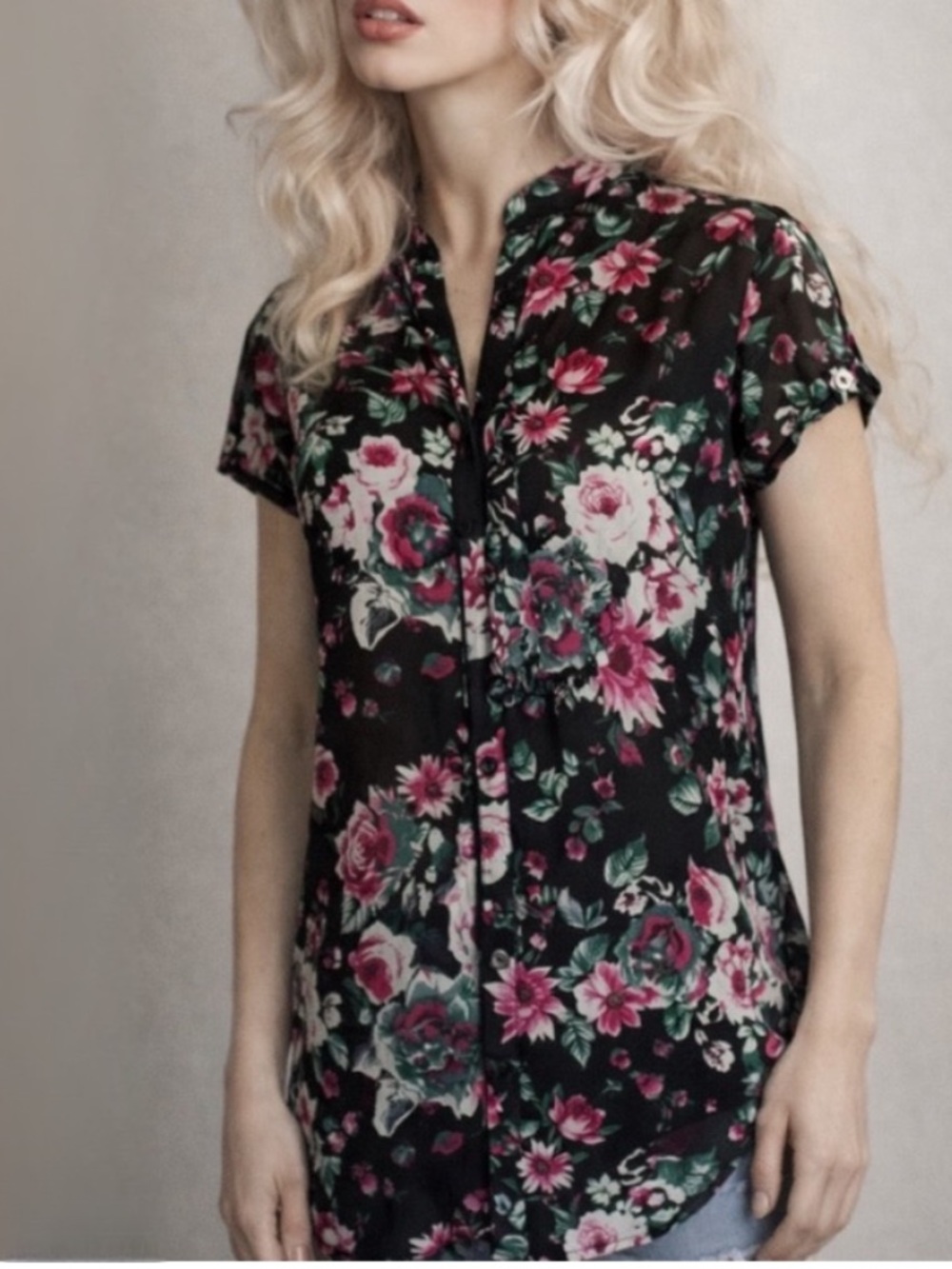 Siren Lily Dark Black Pink Dark Floral Blouse Tie Neck Size Small